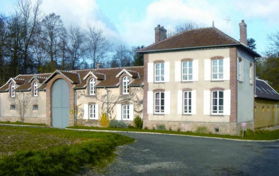 Gite Du Domaine Du Ru Aulnoy Exteriör bild